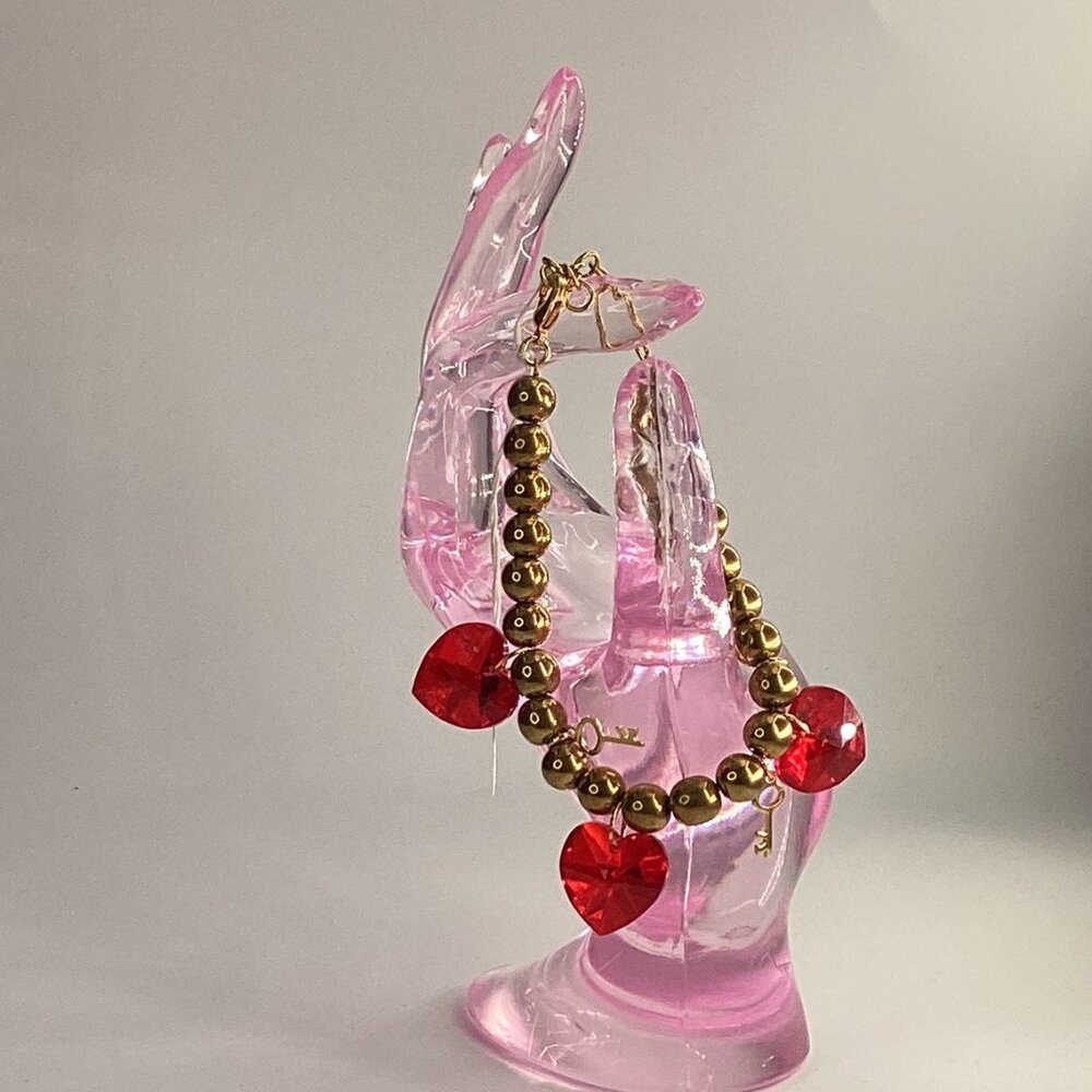 ✨ Mama Helen’s Handmade Hematite & Swarovski Bracelet – Bold, Eye-Catching Gift